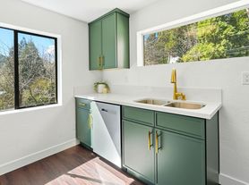 23855 Zuger Dr, Crestline, CA