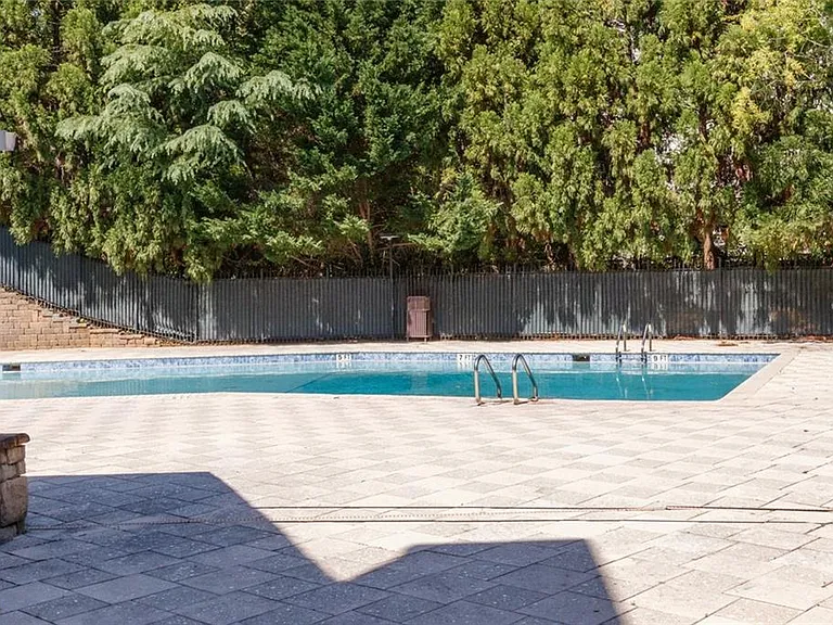 3005 Seven Pines Ln #201 — Photo 32