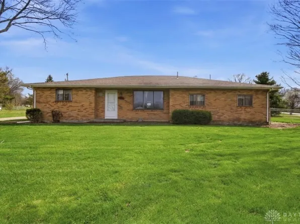 6020 Studebaker Rd, Tipp City, OH 45371