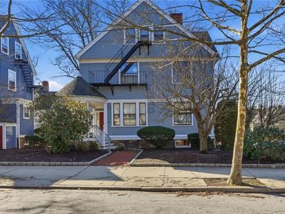 265 Bowen St APT 2, Providence, RI, 02906