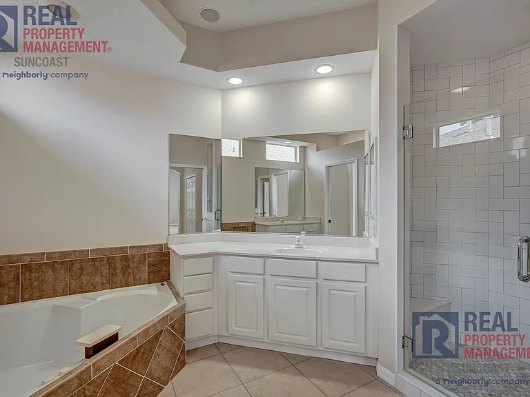 652 Planters Manor Way — Photo 28