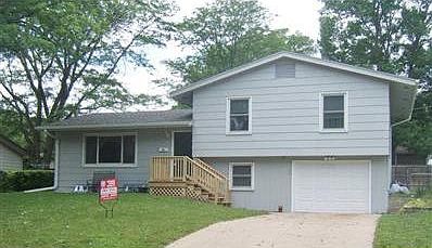 1025 N 16th Ave Beatrice NE 68310 Zillow