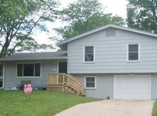 1025 N 16th Ave, Beatrice, NE 68310