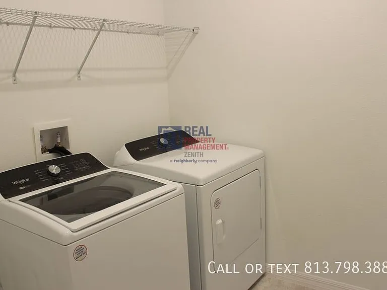 3911 N Maryland Ave — Photo 19