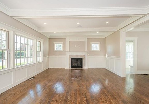 4th image of 20 Moseley Ave