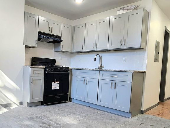 2nd image of 761 Communipaw Ave #2B