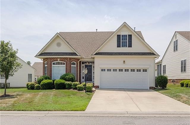 Welcome to 14625 Sailboat Circle!