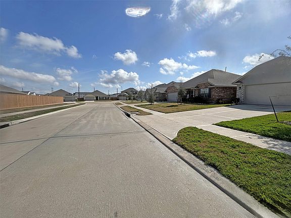 2nd image of 10250 Whitney Reach Dr