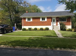 11302 Creek Shore Pl, Rockville, MD 20852