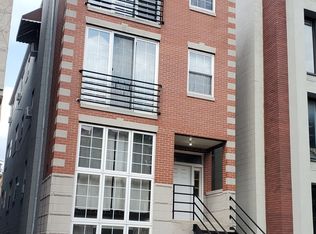 2554 W Walton St APT 3, Chicago, IL 60622