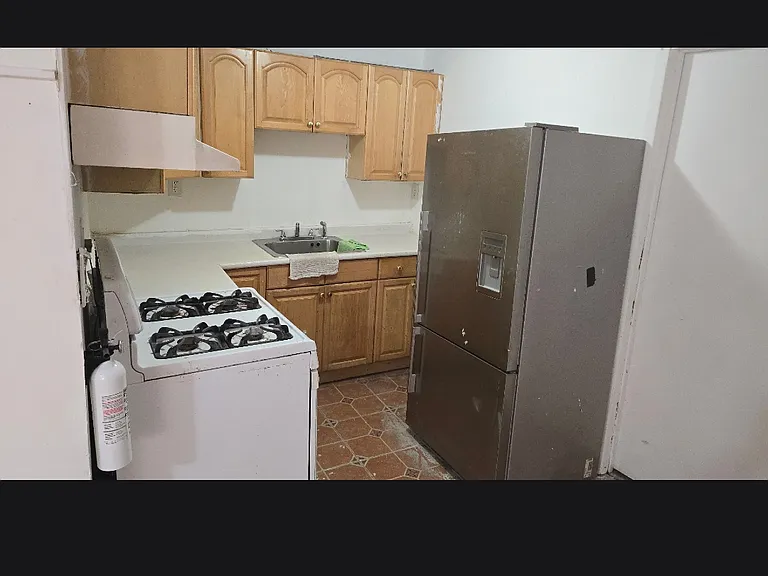 126 Seaview Ave #1 — Photo 4