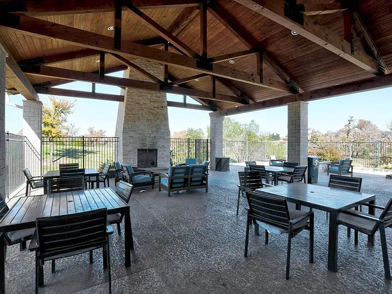 101 Stone Canyon Dr — Photo 38