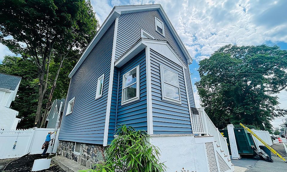 2nd image of 70 Cliff St