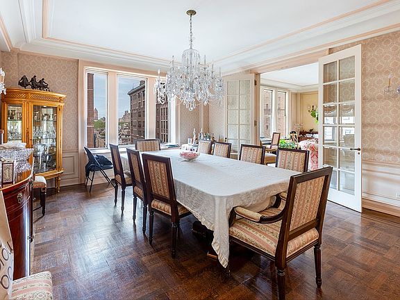 2nd image of 875 Park Ave APT 11B