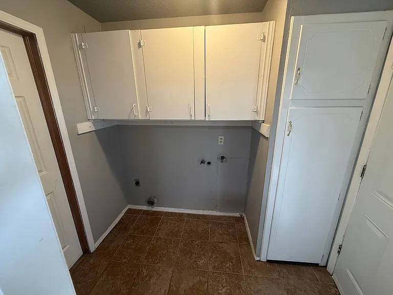1700 N Janeway Ave — Photo 6