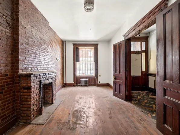 255 West 113th Street TOWNHOME image 3 of 6