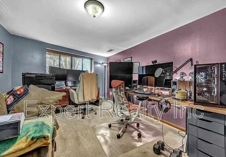 373 Laredo Dr — Photo 26