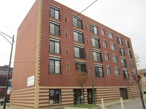1st image of 3000 S Wentworth Ave APT 3B