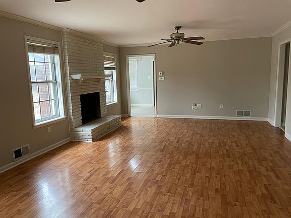 5th image of 8041 Canterbury Dr