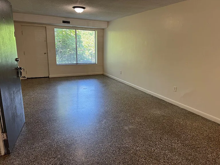 100 Ridge View Ln #11 — Photo 9