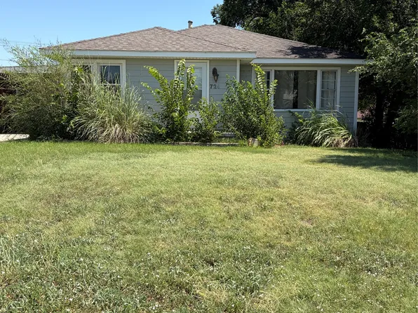 726 S Bowlus, Jetmore, KS 67854