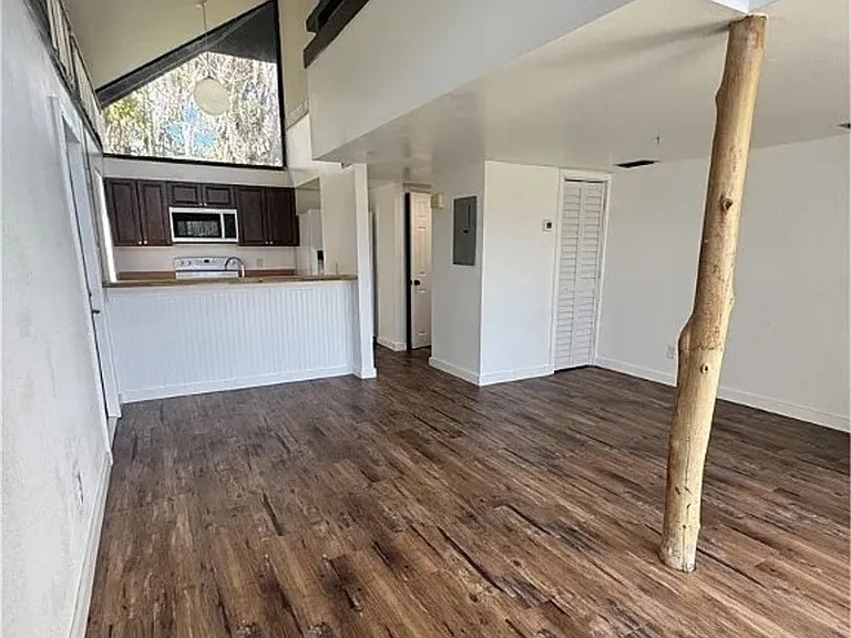 2649 N Seabreeze Point S — Photo 11