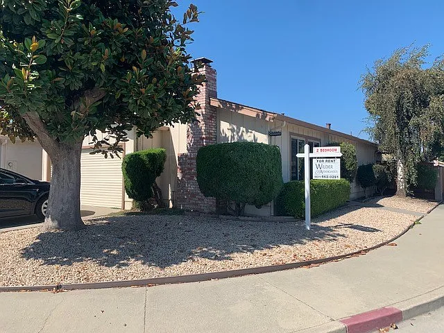 500 Cloudview Dr — Photo 11