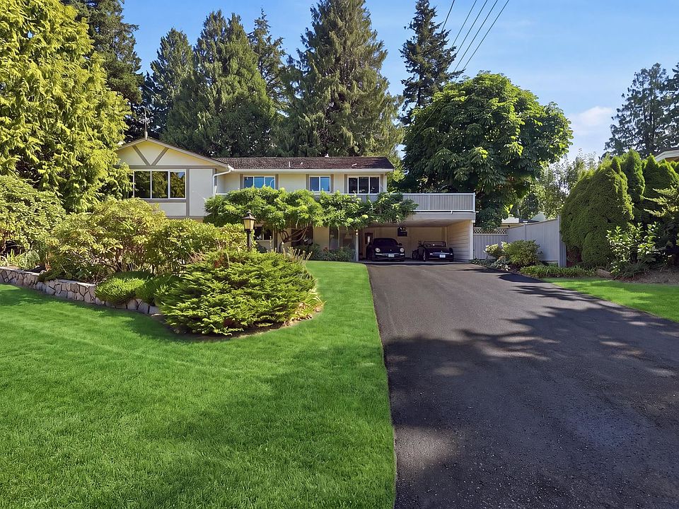 1st image of 986 Pacific Dr