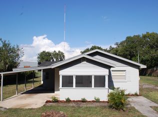 2847 N Valrico Rd, Seffner, FL 33584