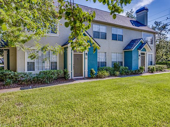 2nd image of 13703 RICHMOND PARK Drive #1807
