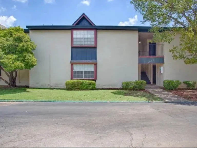 1815 E Lindsey St #1 — Photo 1