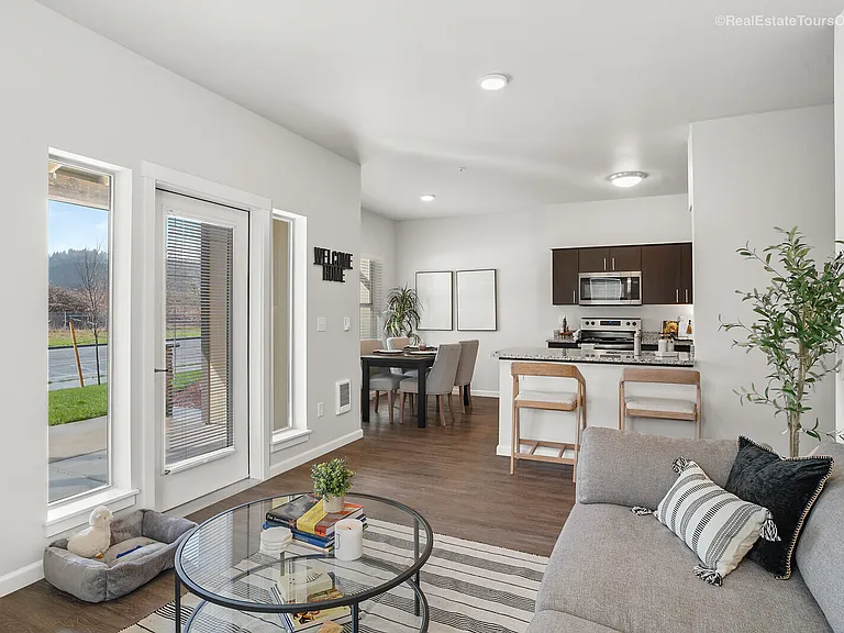 Reserve at Hunters Ridge — Photo 1