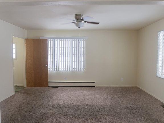 3rd image of 225 W 29th St