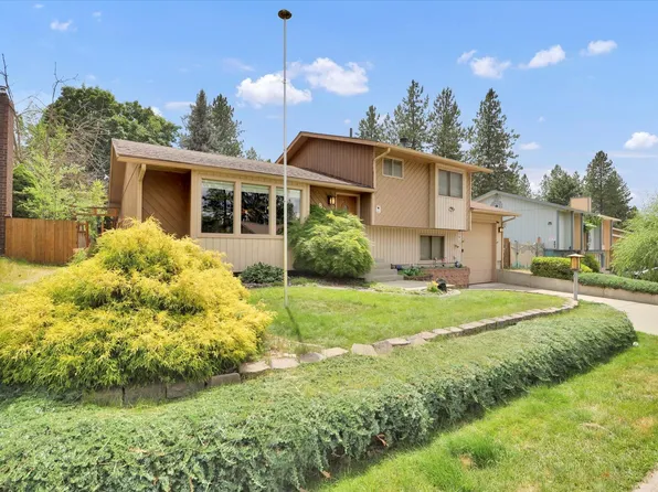 806 E Calkins Dr, Spokane, WA 99208
