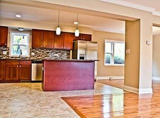 4210 Applewood Ln, Matteson, IL 60443