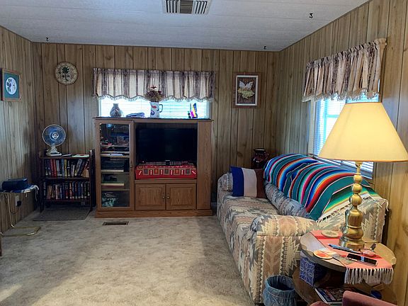 3rd image of 39930 Montana Dr