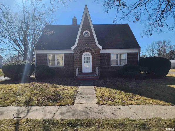 235 W Washington St, Blandinsville, IL 61420