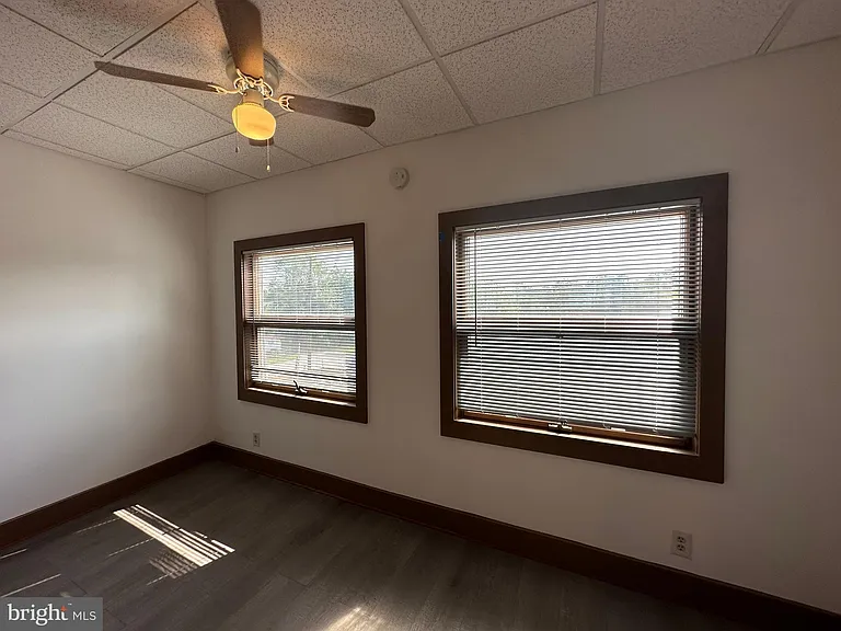 239 N Stratton St — Photo 26