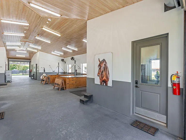 13155 Southfields Rd — Photo 14