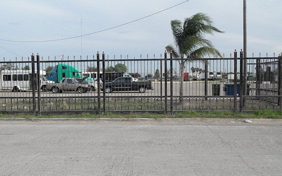 4th image of 1040 High Lowe Dr
