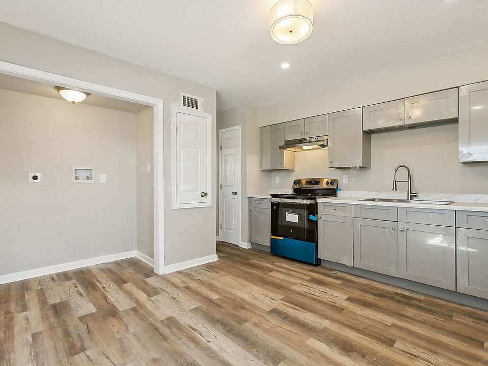 1st image of 1124 Tallow Tree Ln Unit 20