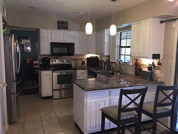 4th image of 5730 Diana Dr