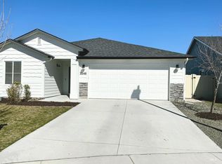 3546 W Commemoration Ave, Meridian, ID 83642