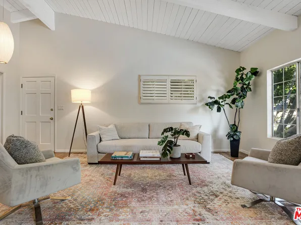 1115 N Beverly Glen Blvd, Los Angeles, CA 90077