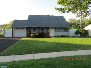 31 Quest Rd, Levittown, PA 19057