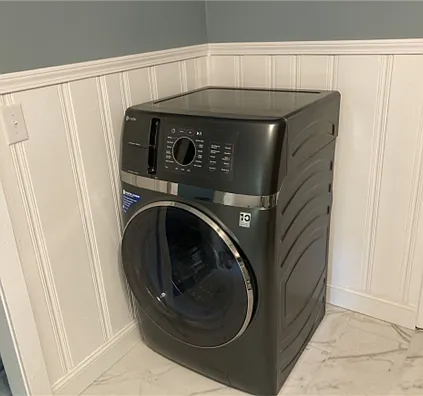 8 Christopher St #8B — Photo 2