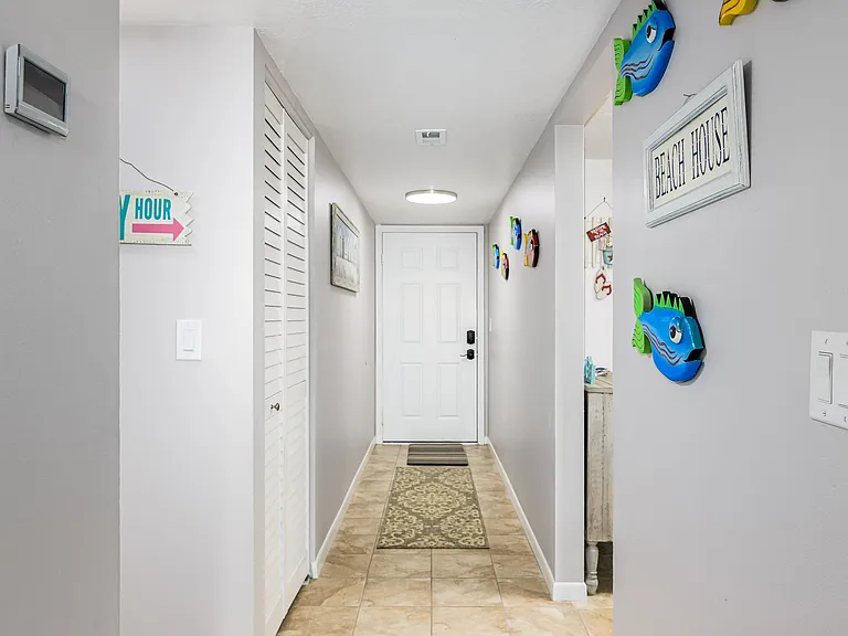 8500 Ridgewood Ave — Photo 16