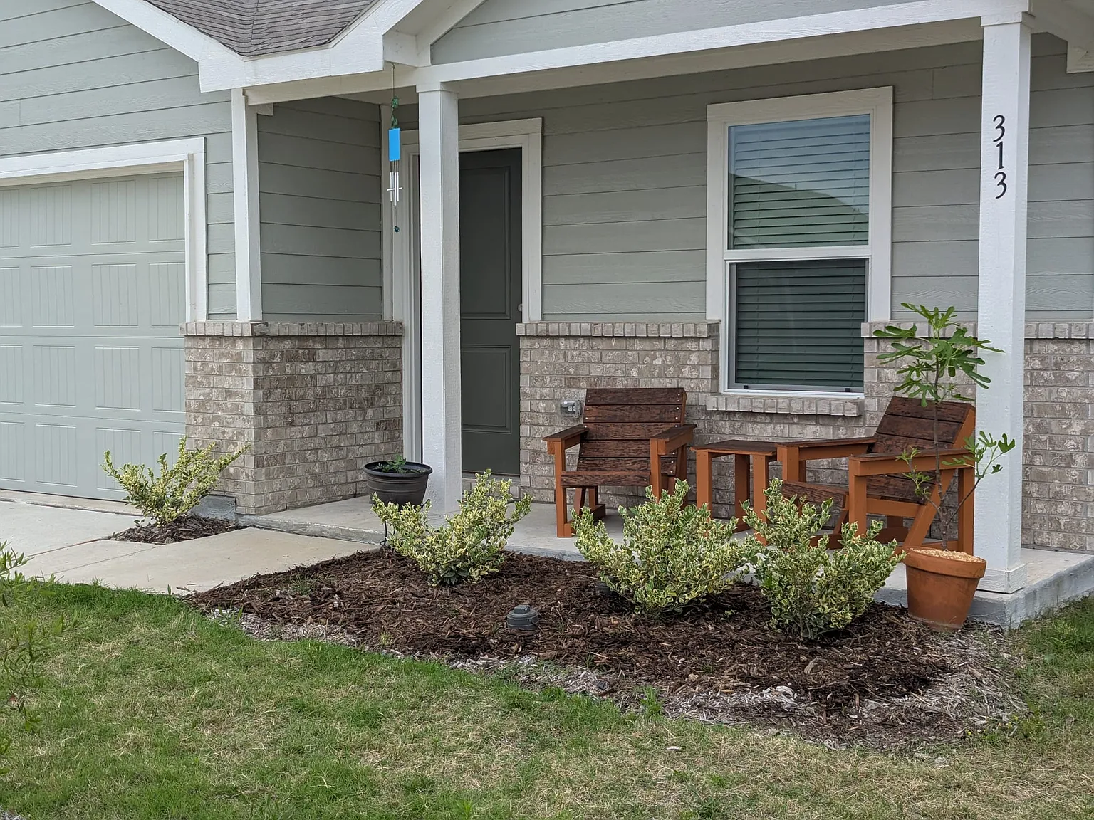 4 bed, 1674 sqft, $1,895 — Photo 2
