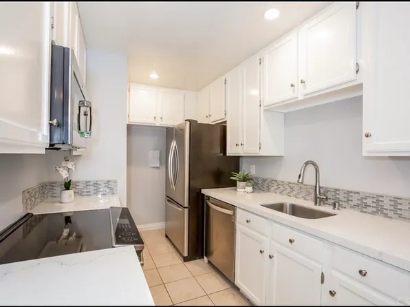 330 S Mentor Ave, Pasadena, CA 91106