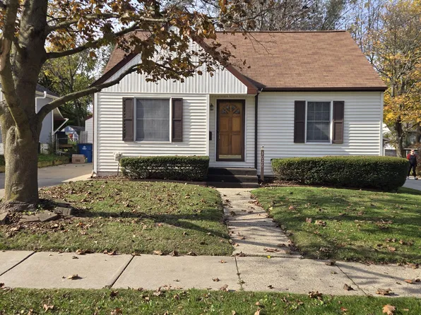 3026 Whittier Dr, Kalamazoo, MI 49001